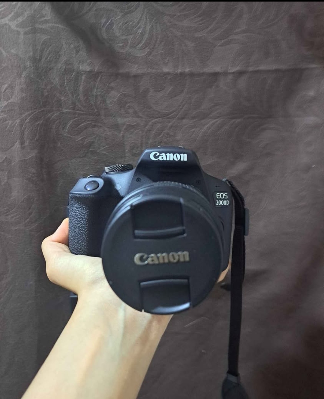 Canon EOS2000D 