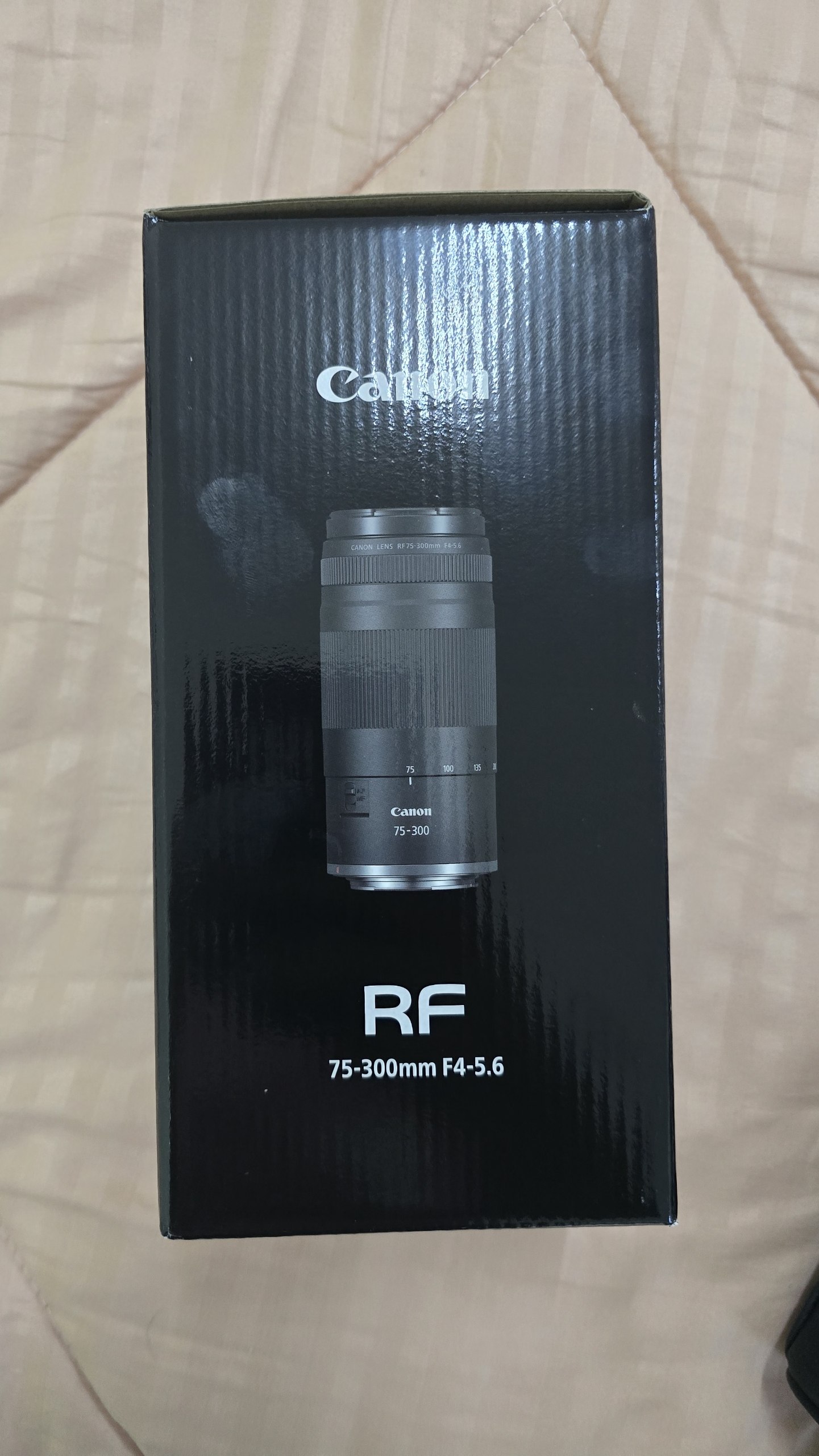 Canon RF 75-300mm F4-5.6